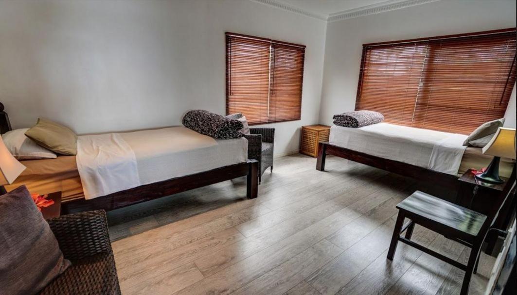 Seaview Lodge And Restaurant Нукуалофа Экстерьер фото