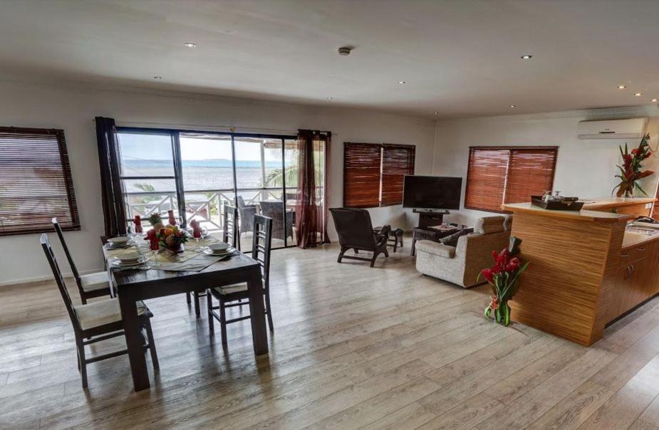 Seaview Lodge And Restaurant Нукуалофа Экстерьер фото